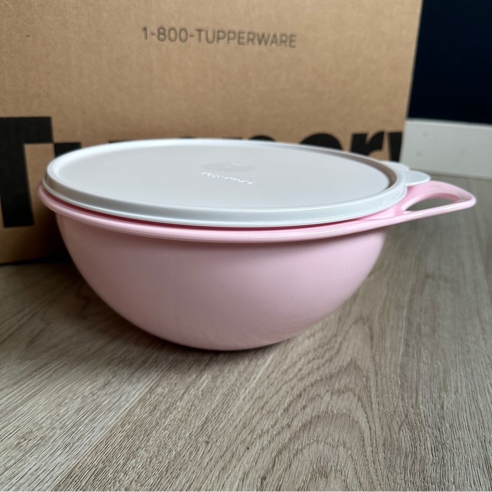 Tupperware Thatsa bowl 2.75L
